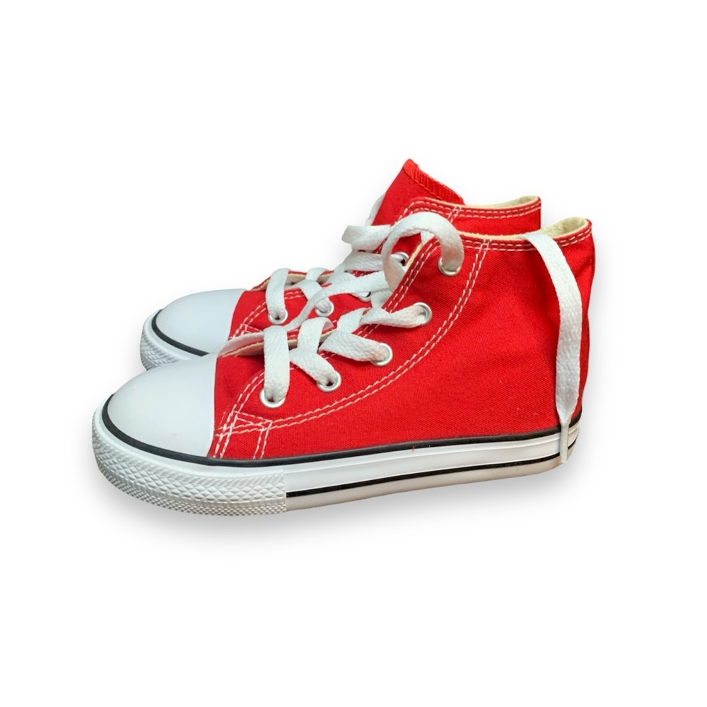 Converse size 10 INFT C/T ALLSTAR HI
RED Kids Red High-Top Sneakers
